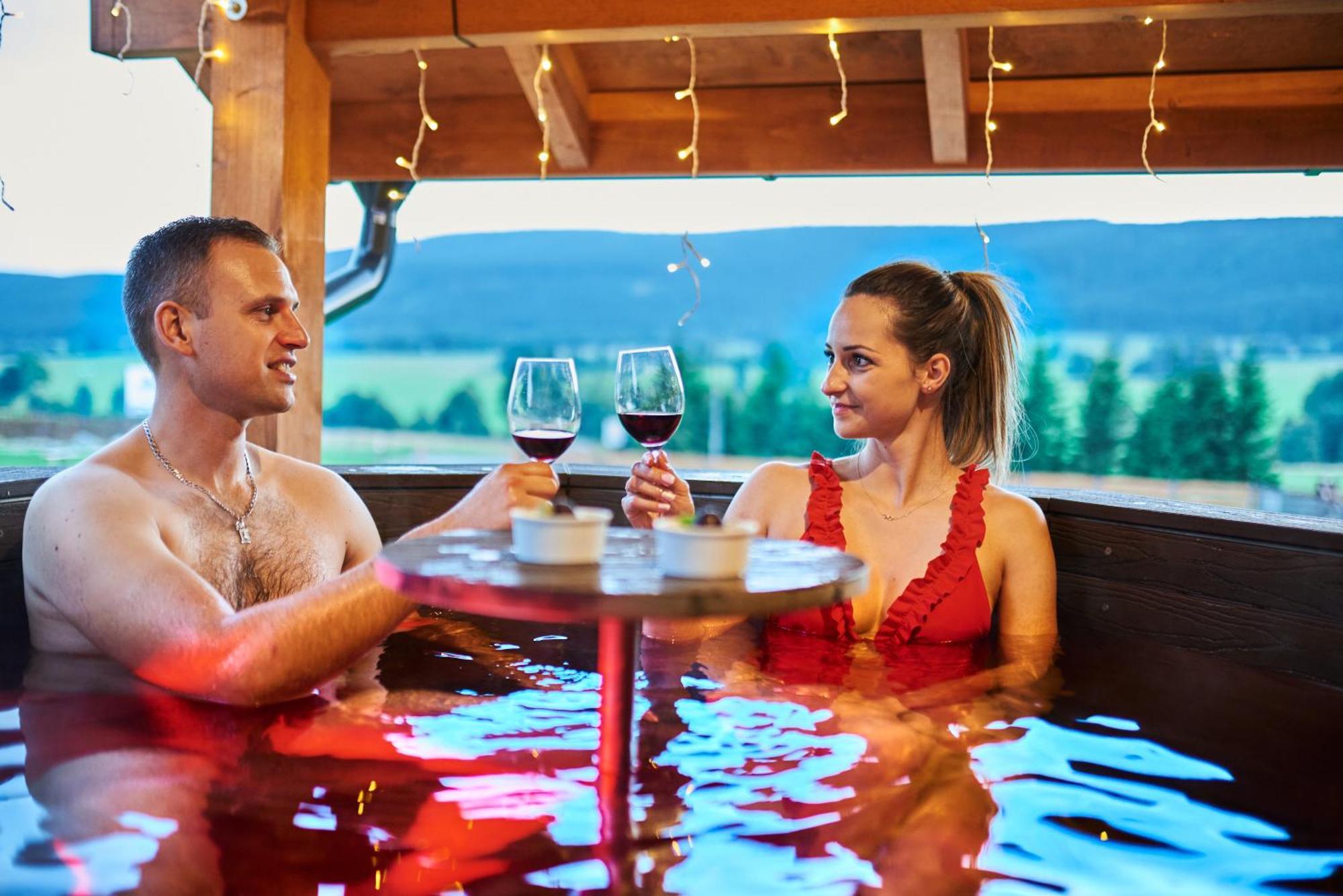 Osada Orlica Klimatyczne Domki Z Widokiem Na Gory I Termalnym Spa Sauna Jacuzzi 4 Km Od Zieleniec Ski Arena Lasowka Екстериор снимка